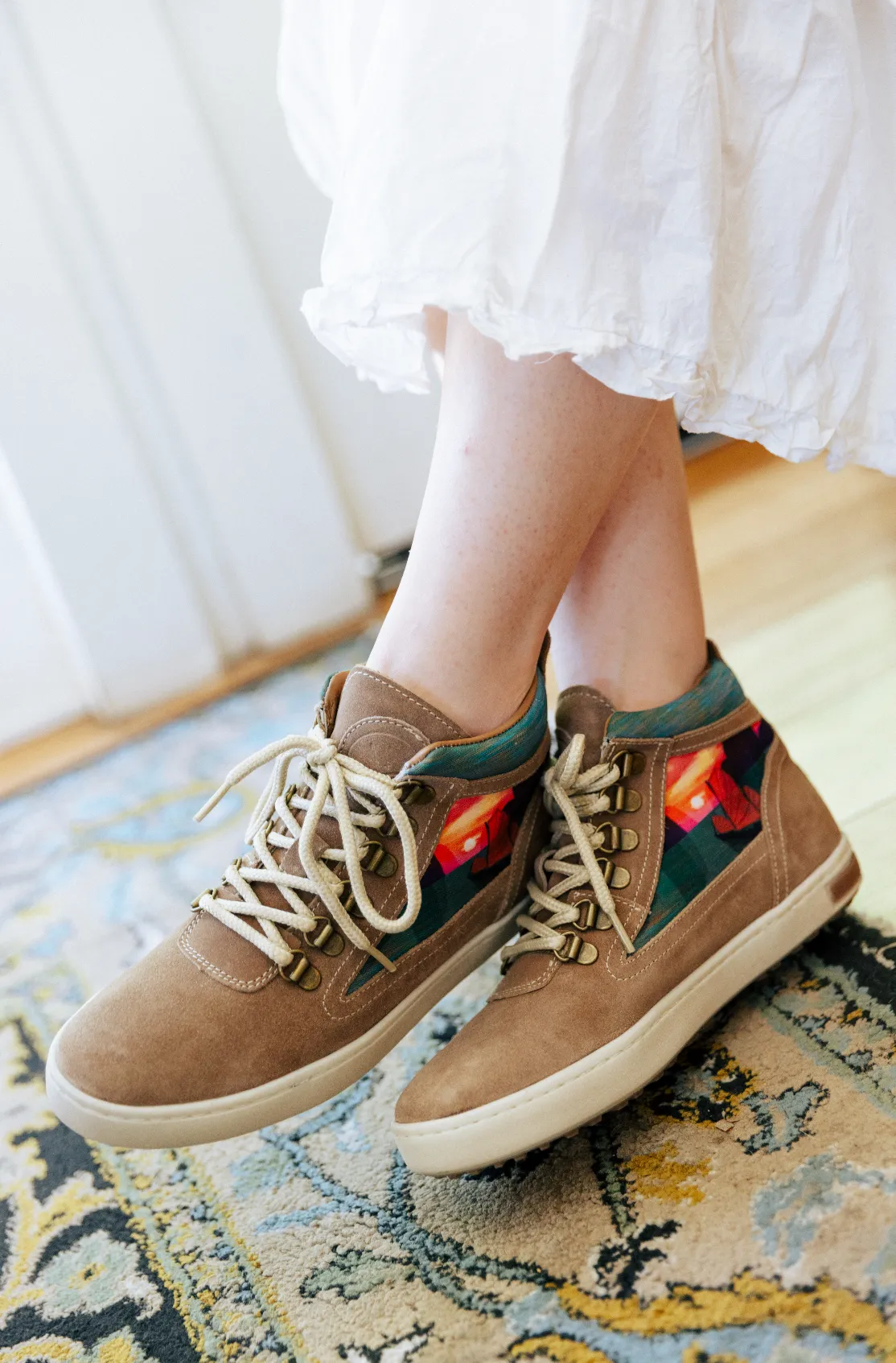 Halong Camping Boot