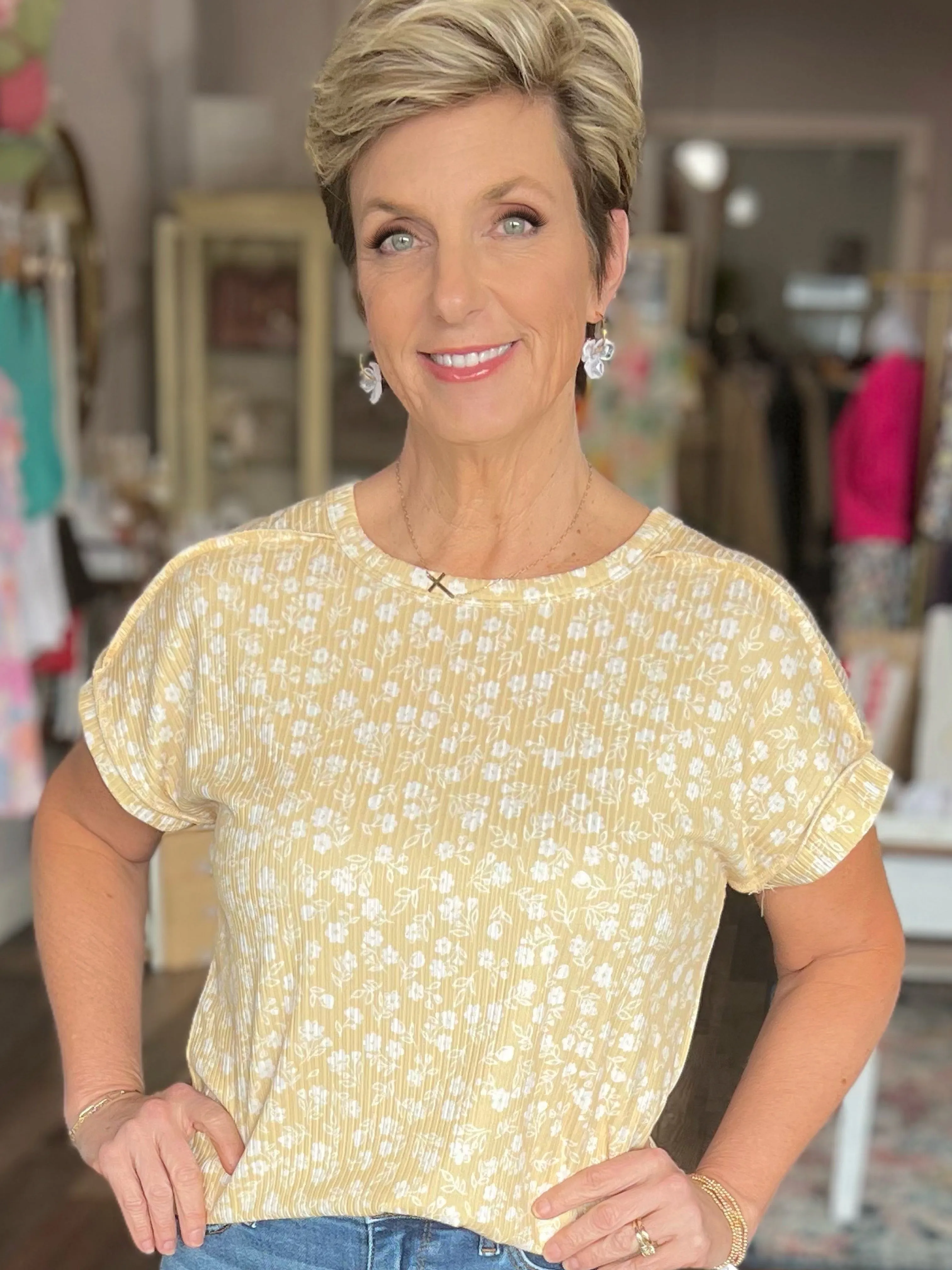Pretty Yellow Flowers Short Sleeve Top